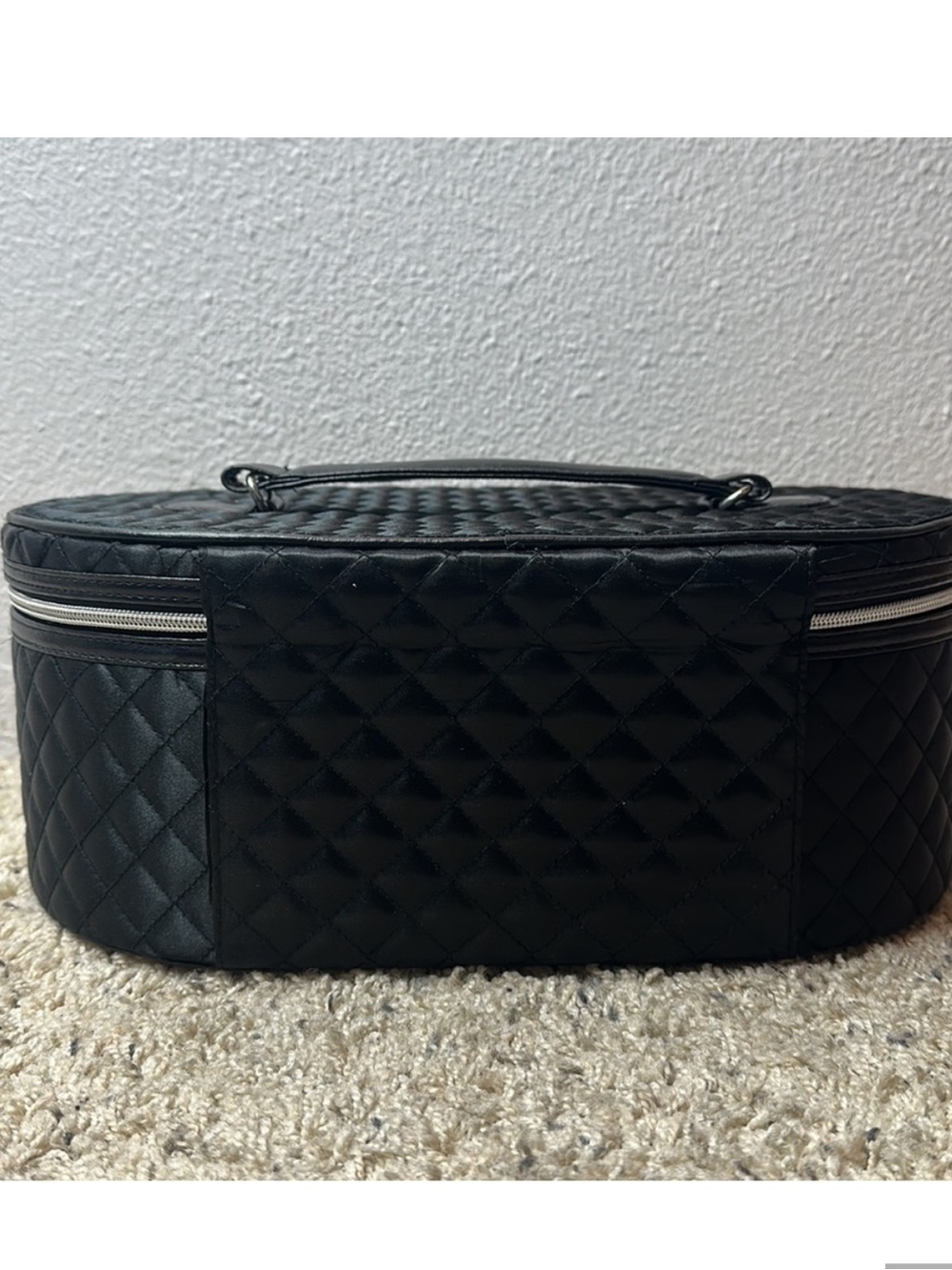 Lancome VTG Quilted Black Cosmetic Train Case with Eiffel Tower Zipper Pulls - Picture 2 of 7